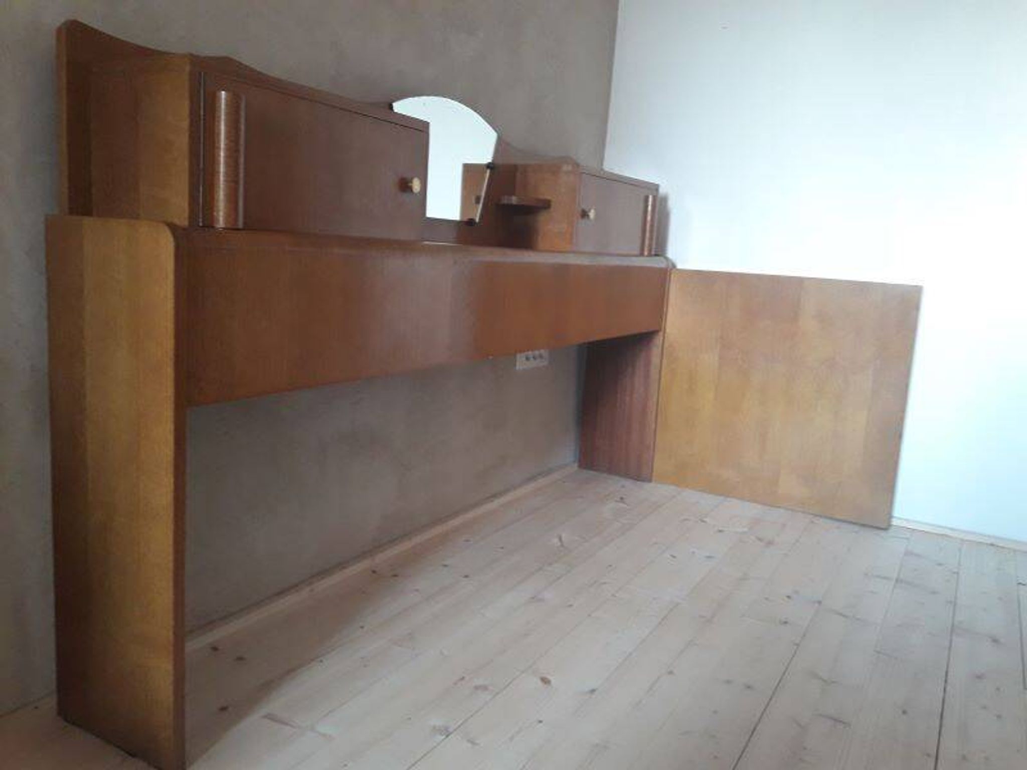 Cozy vintage headboard