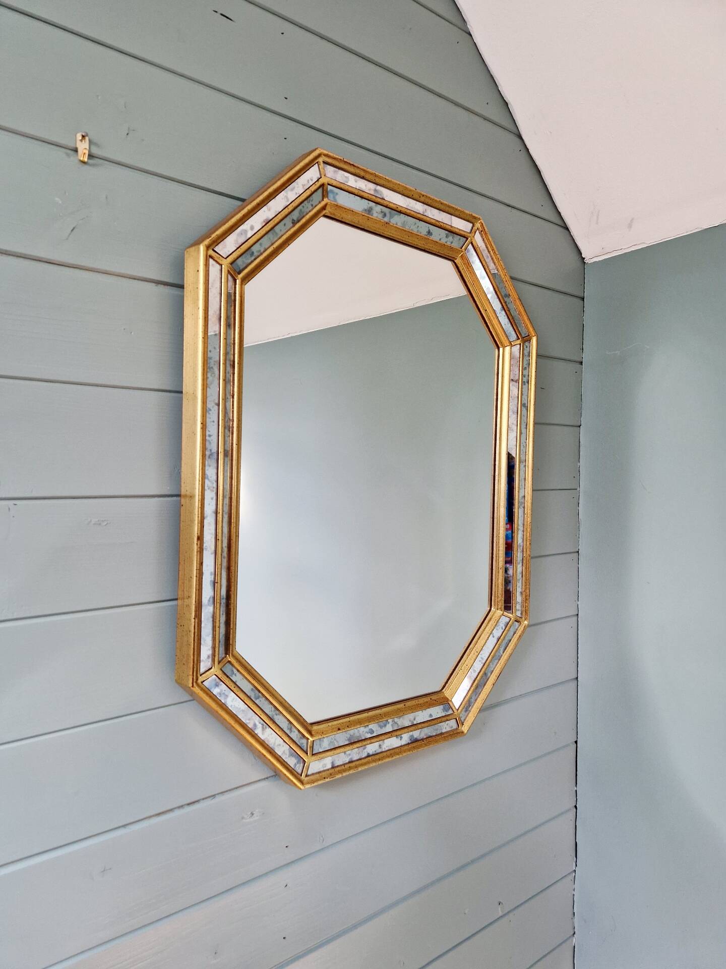 Miroir à parcloses en bois doré, Deknudt (Belgique),1970