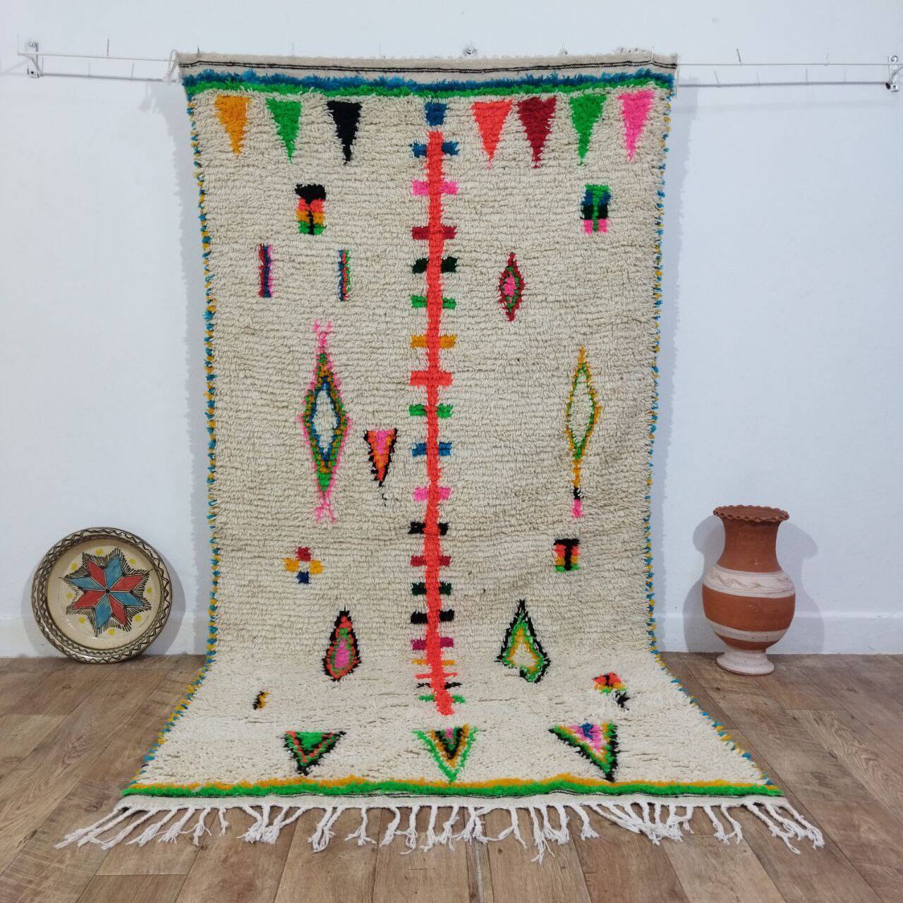 Handmade wool Berber rug 260x135 cm