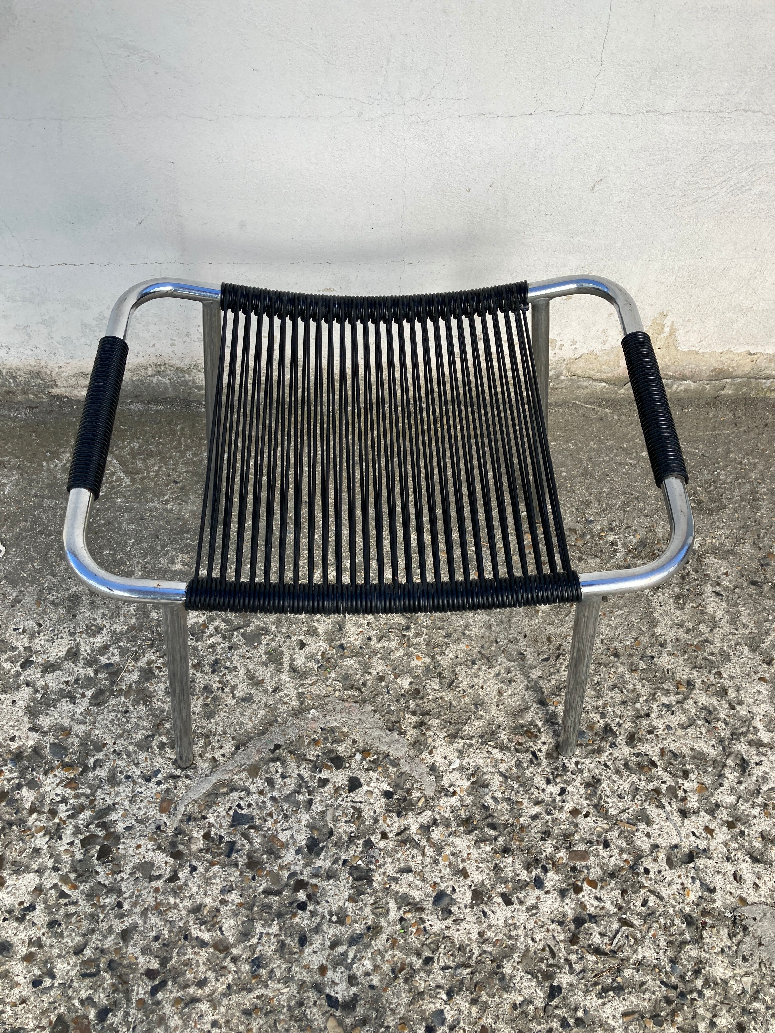 Black and chrome scoubidou stool