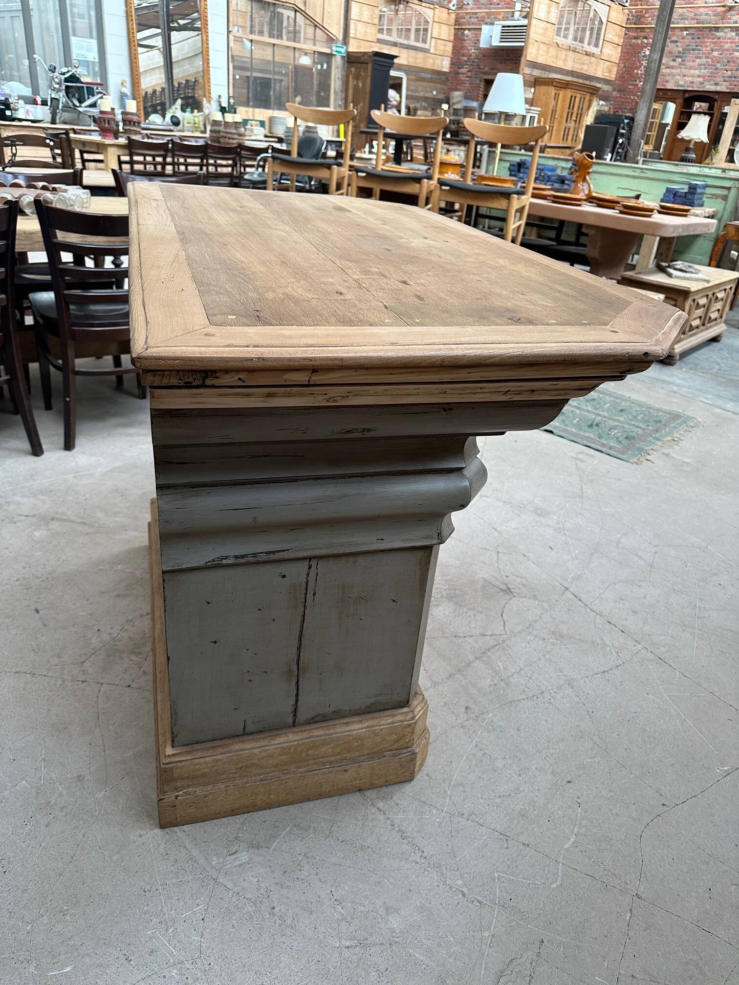 Early 20th century counter