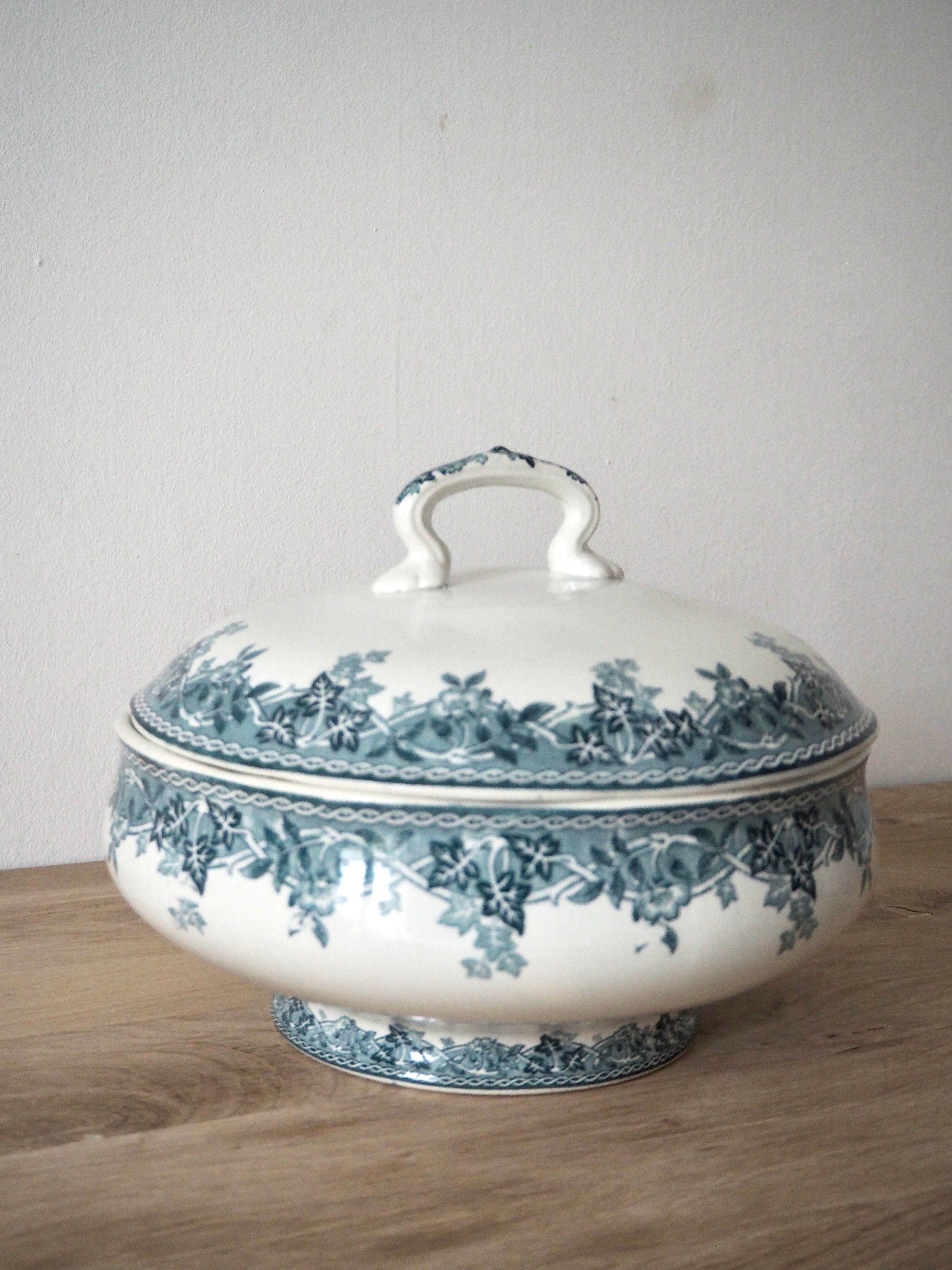 Terre de Fer tureen, summer model