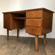 Bureau vintage en bois foncé