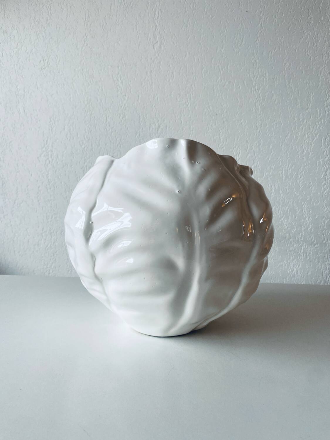 Ceramic cabbage plant pot