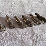 Ducks carries knives