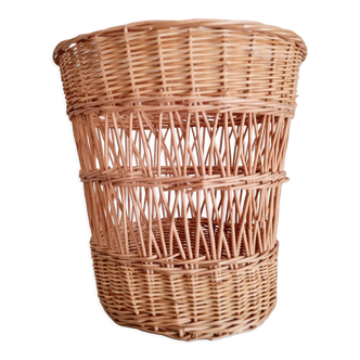 Old rattan basket or basket