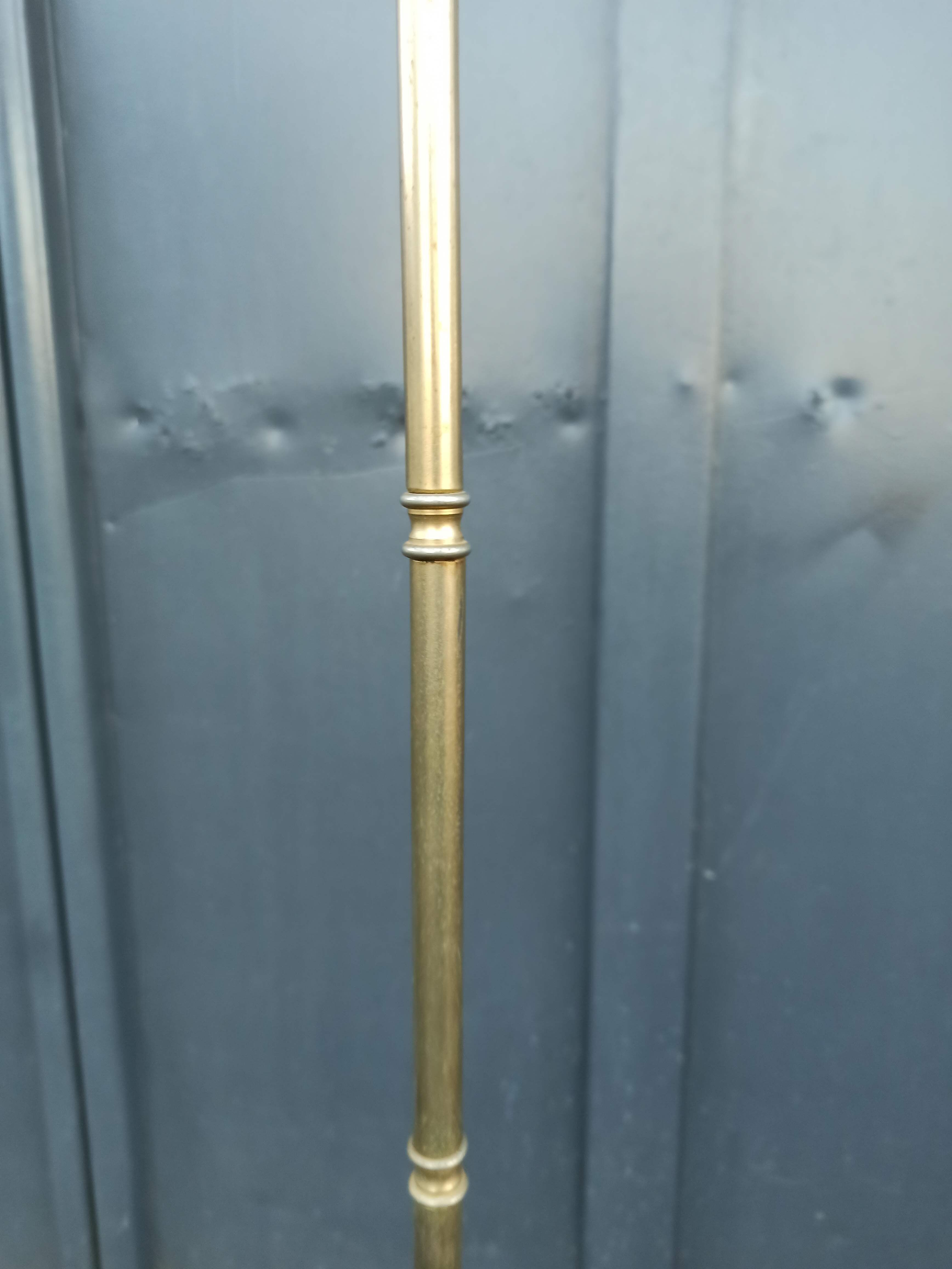Golden chrome floor lamp foot