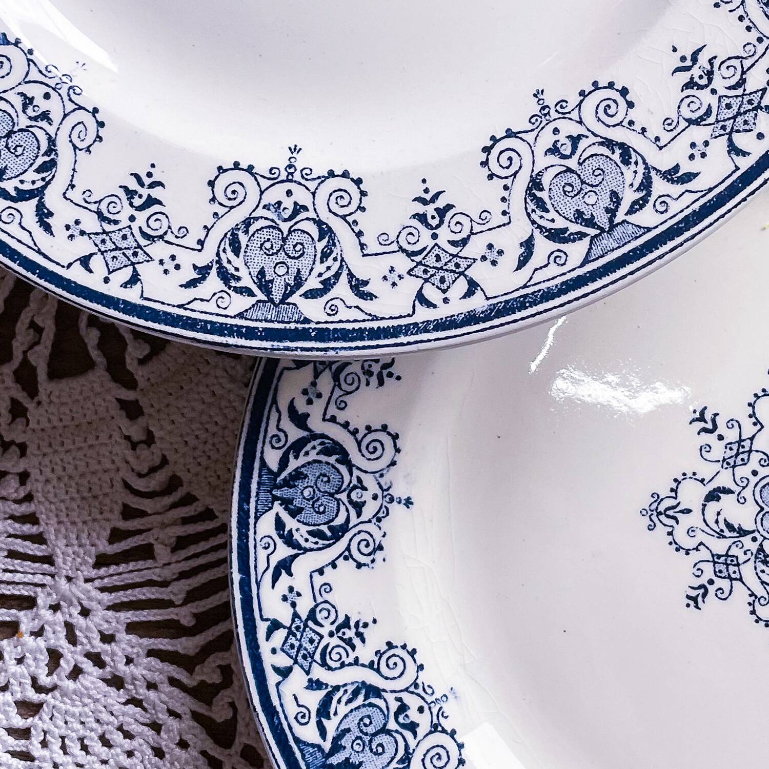 Assiettes terre de fer - modèle régence