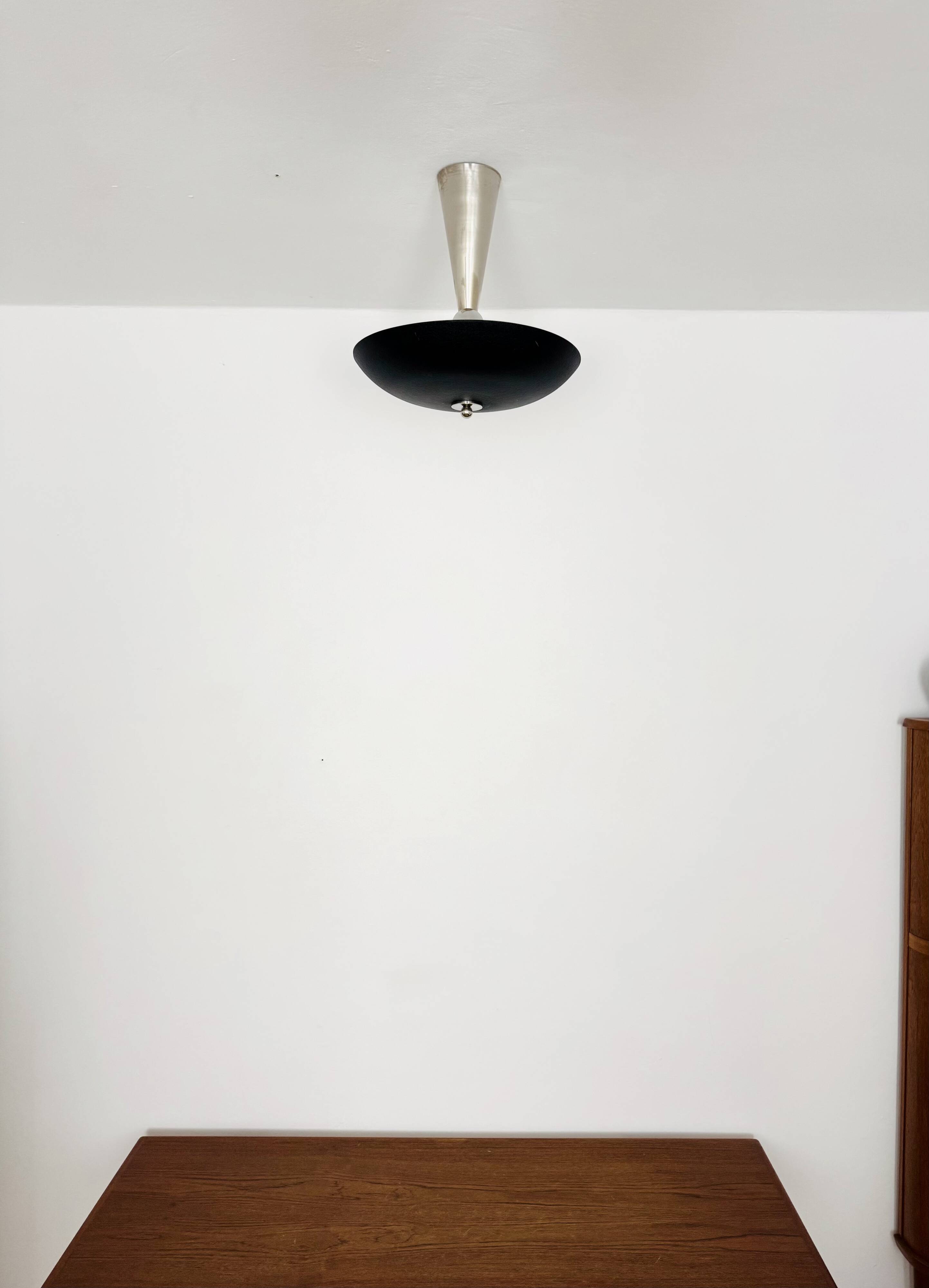 Italian Flush Uplight