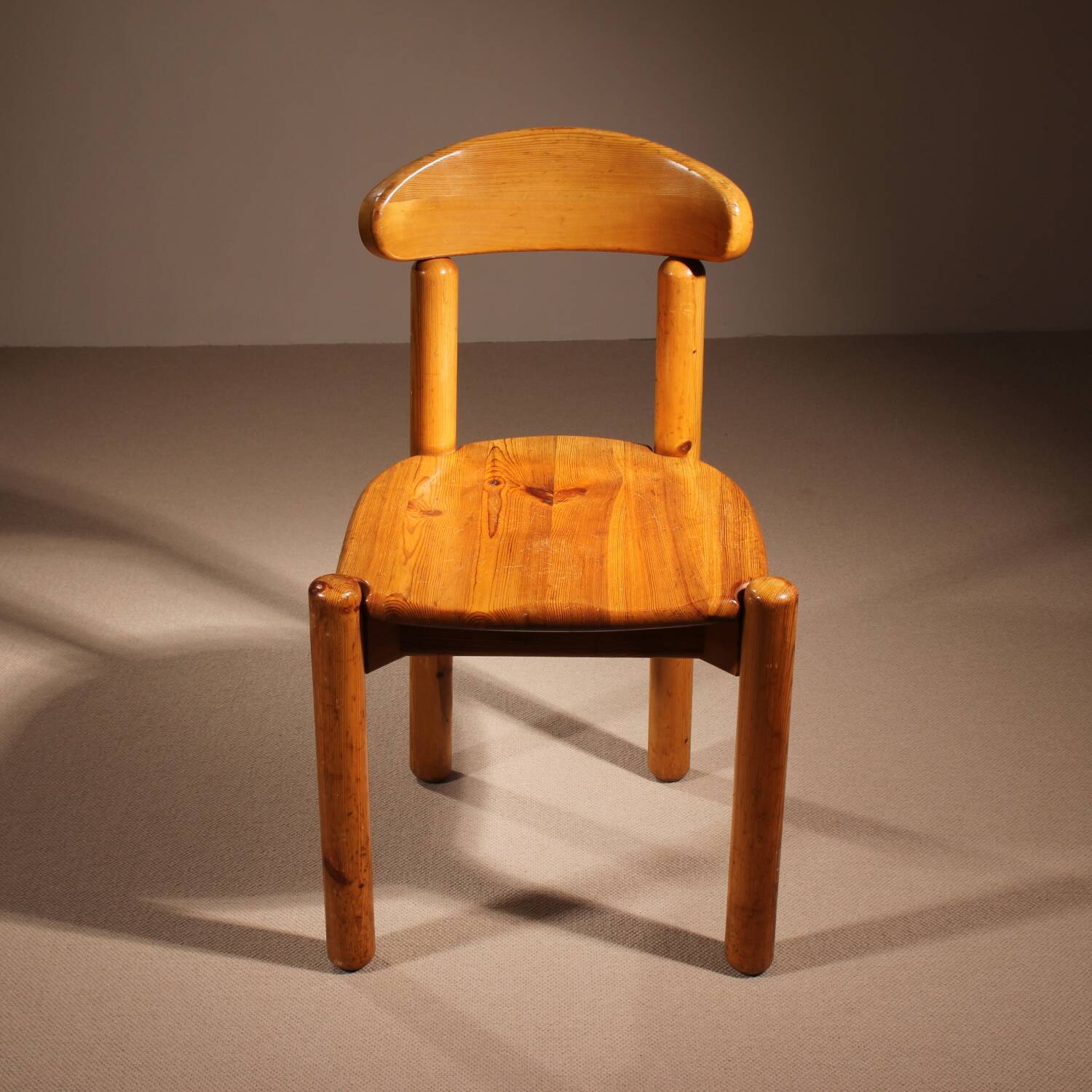 Six Dining Chairs in Pine Wood | Italy 1980s