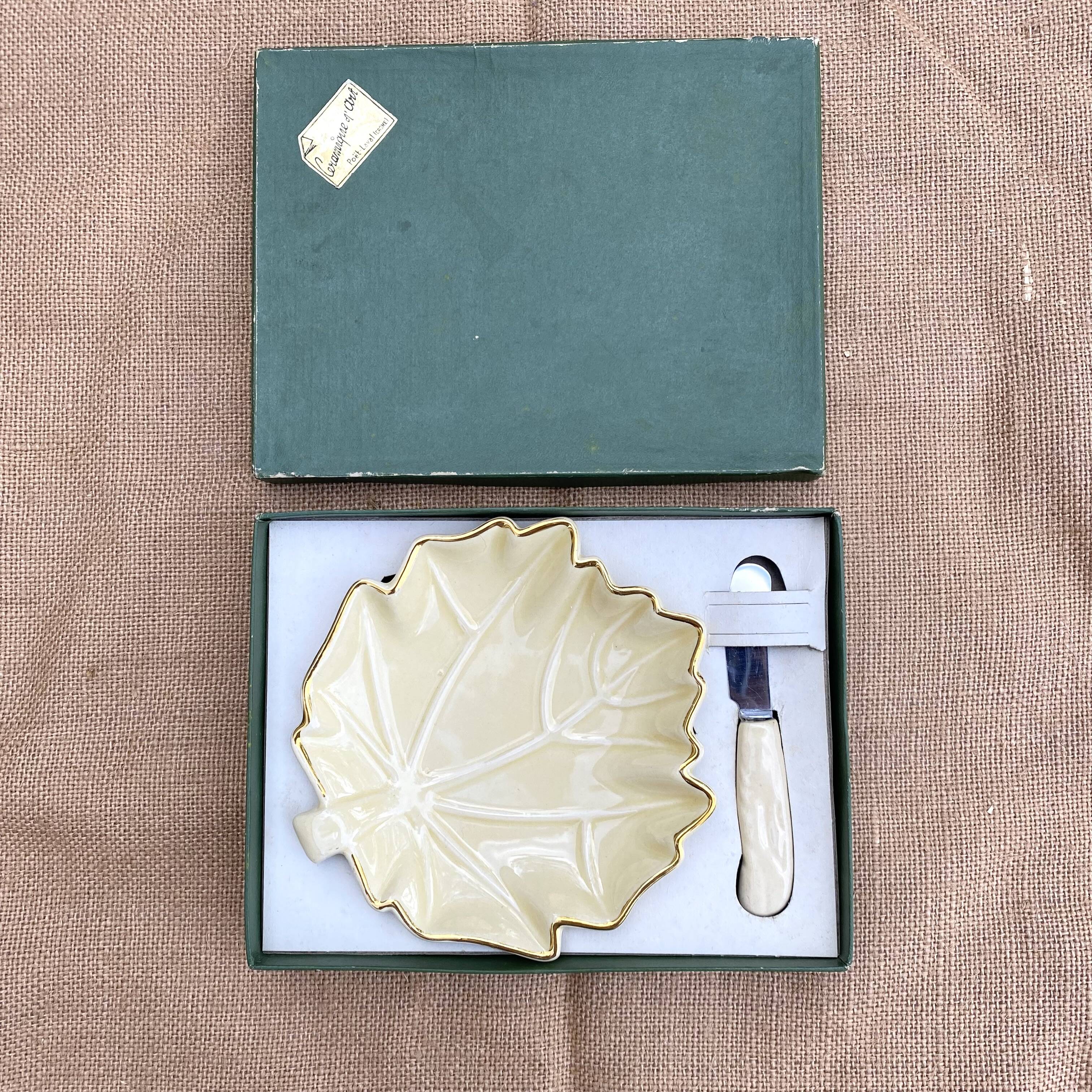 Poët Laval slip leaf butter dish