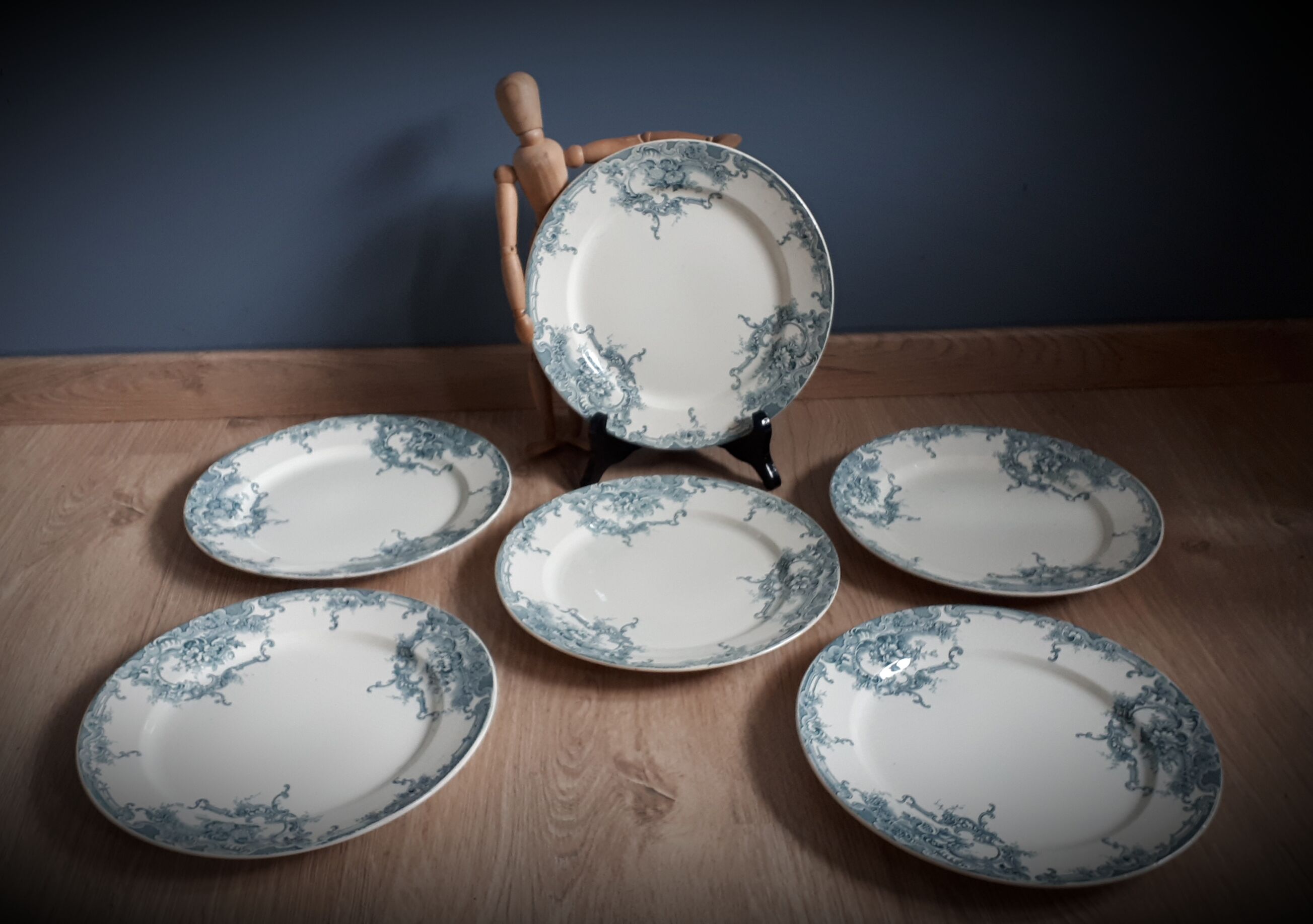 Lot of 6 plates Boch Dauphin