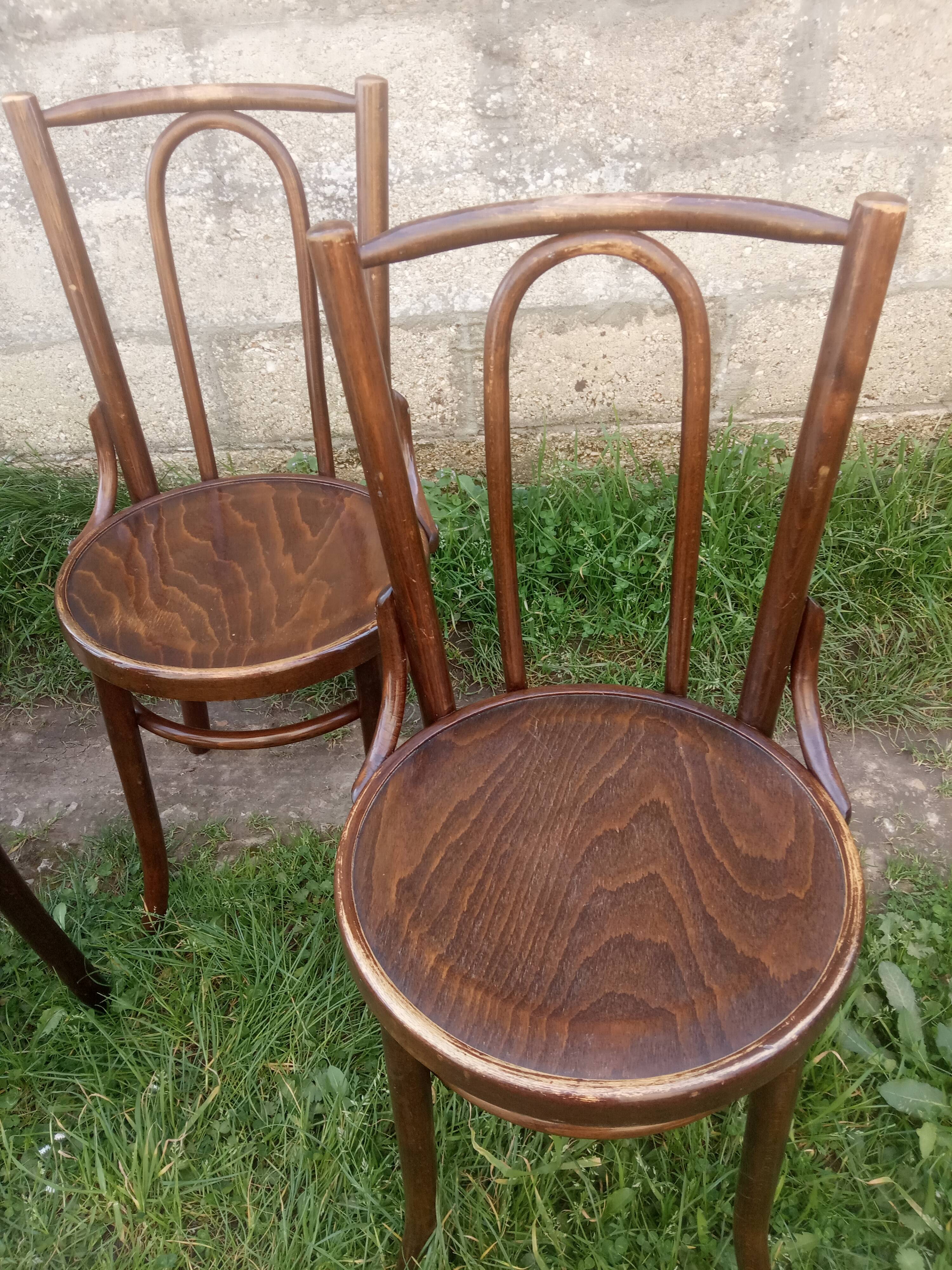 Set of 4 curved wooden bistro chairs