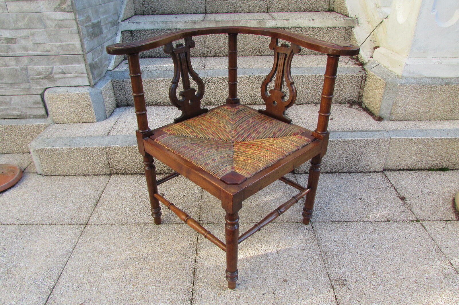 Fireplace corner chair, music chair