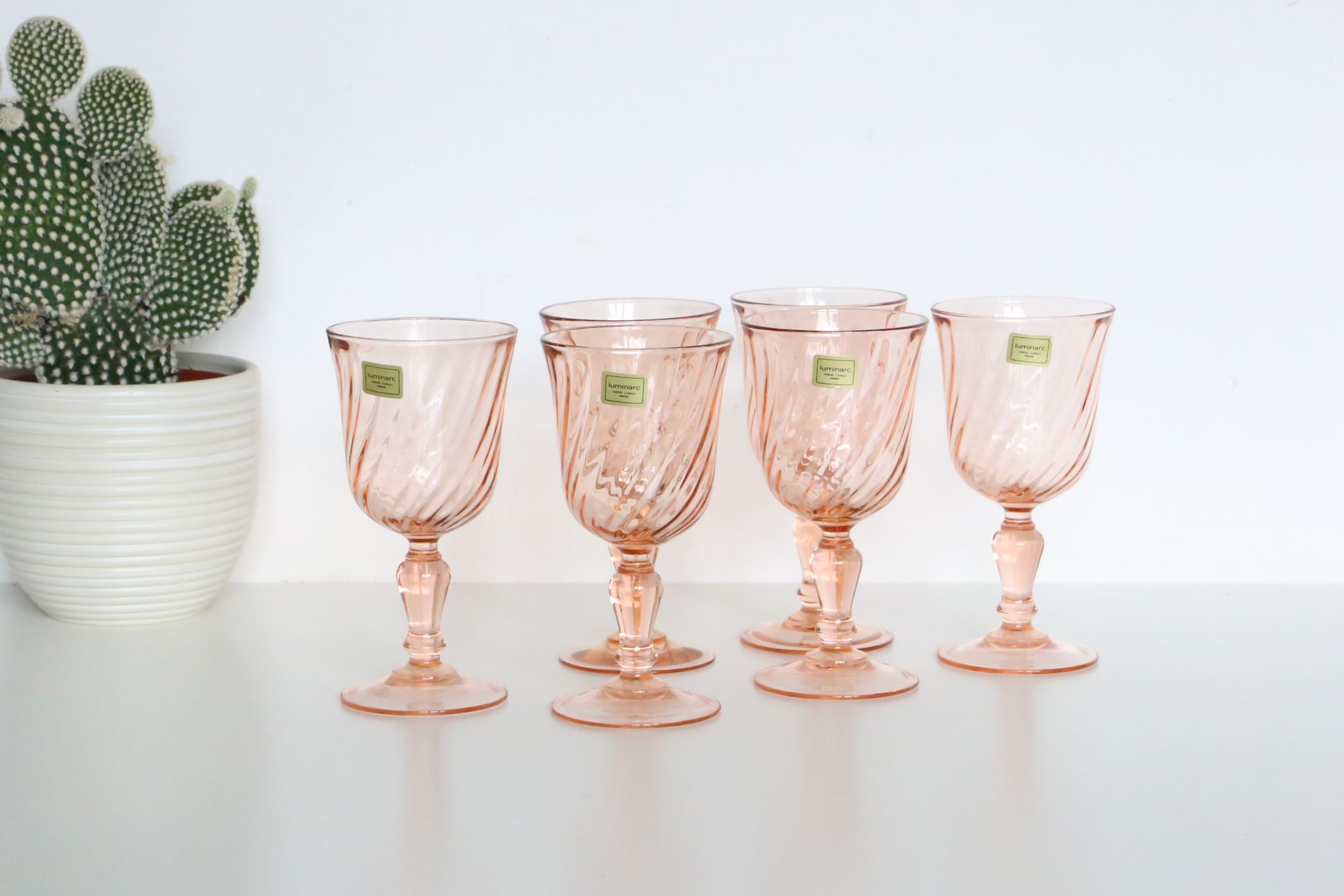 Set of 6 wine glasses in pink glass, Rosaline, by Arcoroc