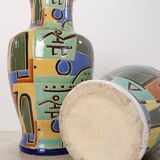 Paire de grands vases en céramique émaillée polychrome du milieu du siècle dernier