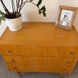 Lovely vintage chest of drawers from the 1960s.
