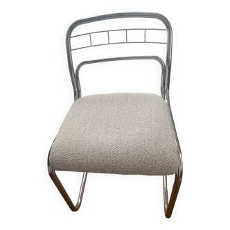 Chaise en acier tubulaire