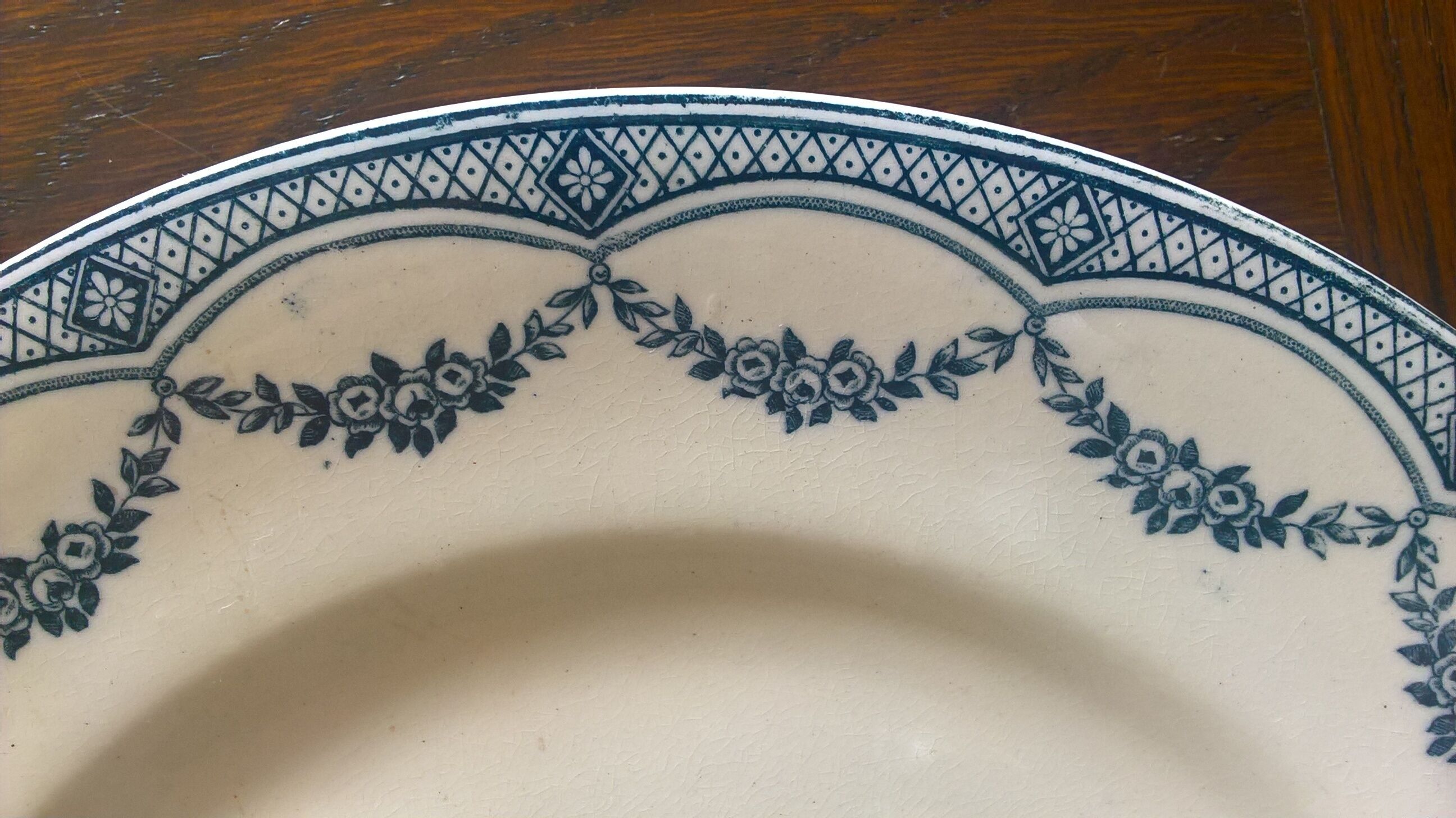 2 flat plates Salins "Little Trianon"