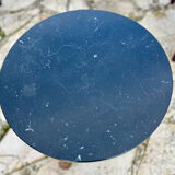 Empire side table in mahogany and mahogany veneer.