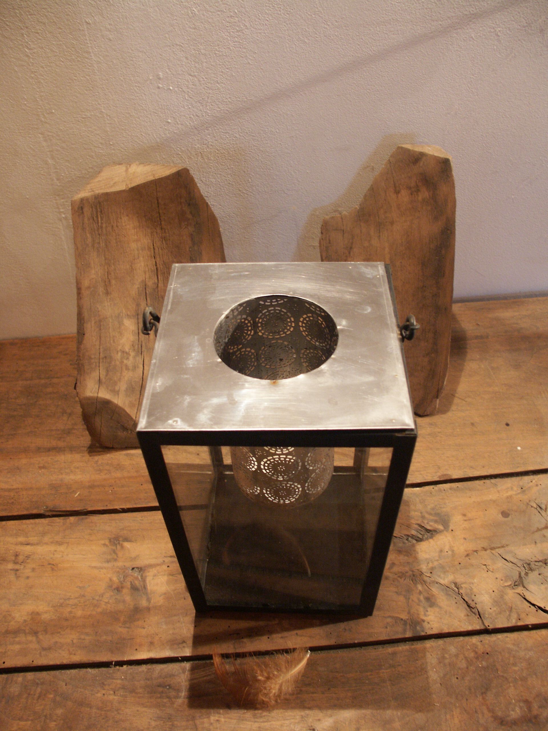 Lantern/metal photophore