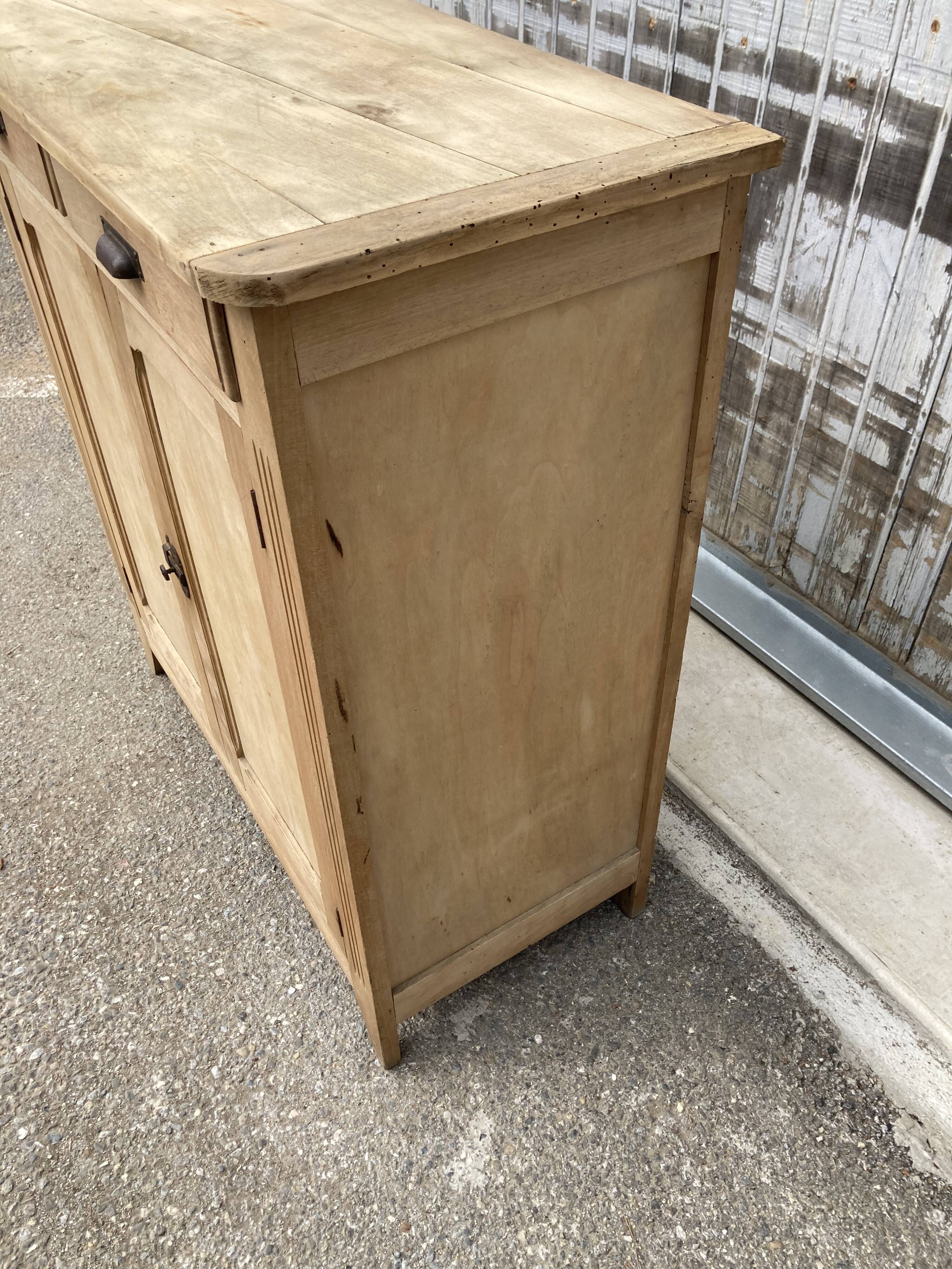 Natural Parisian buffet