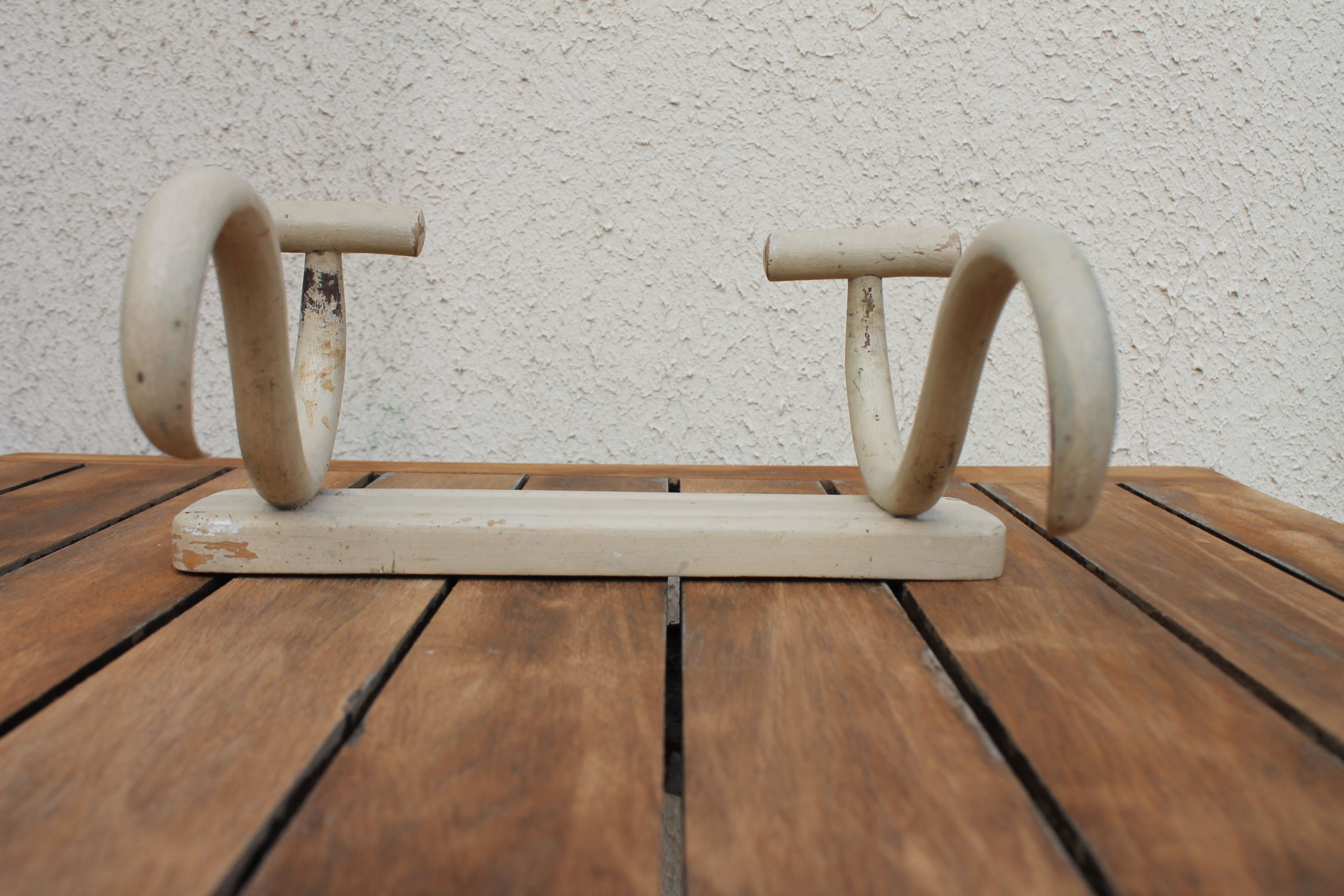 Baumann wall coat rack