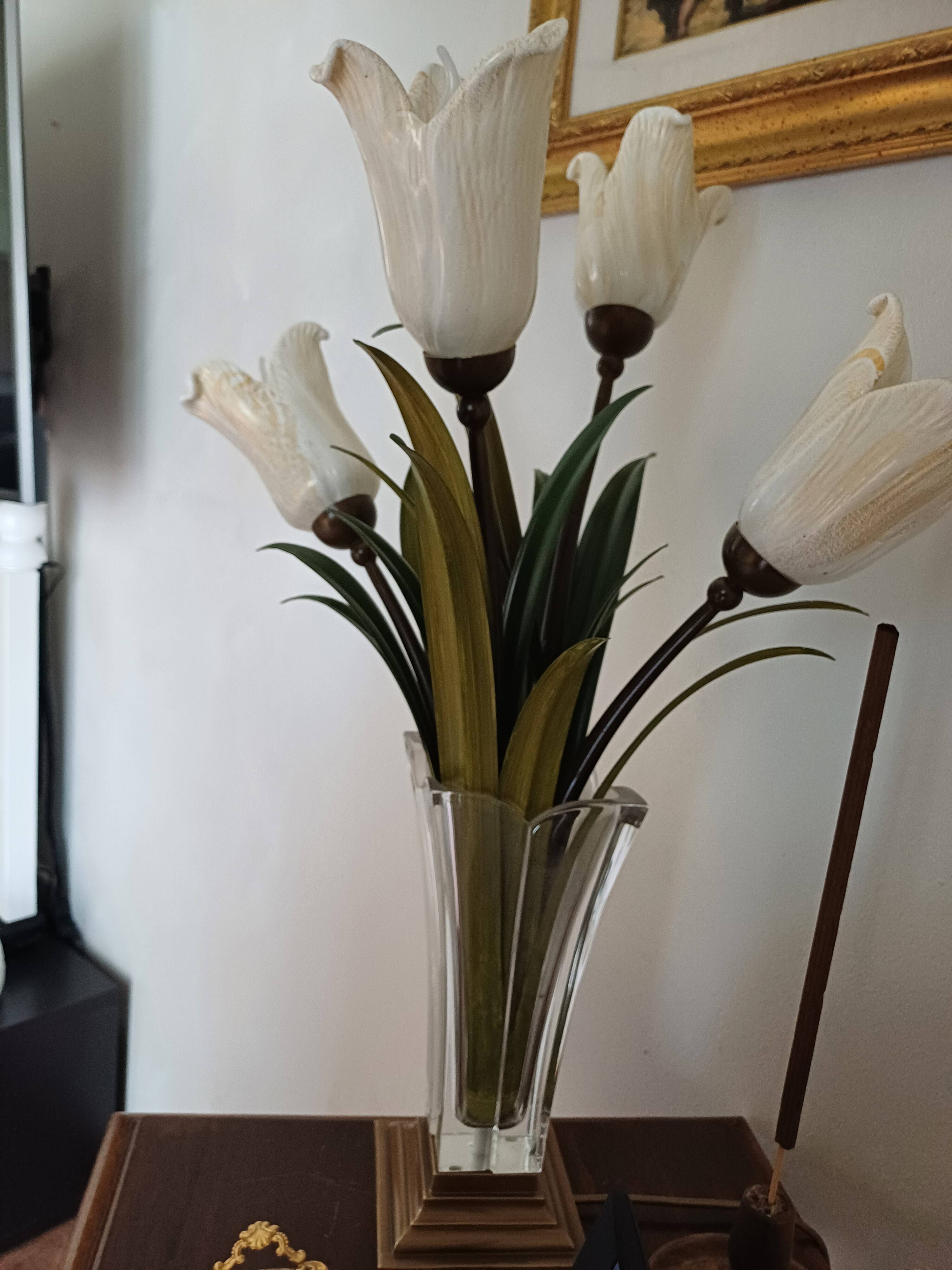 tulipe lamp  Tulip lampe, white gold glitter Murano glass petals