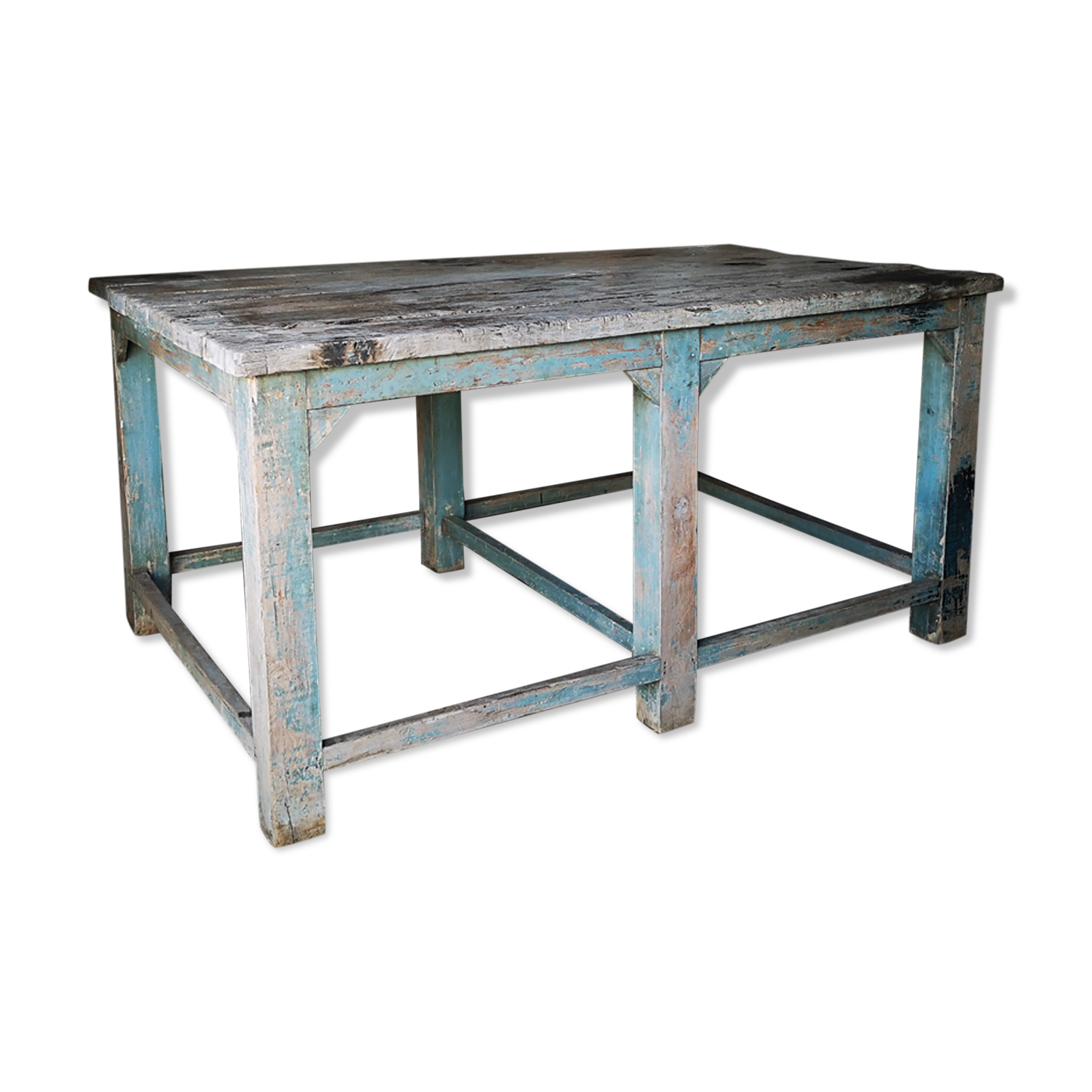 Workshop set, industrial central island.