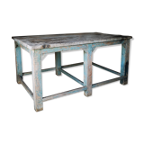 Workshop set, industrial central island.