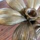 Cendrier fleur en laiton vintage