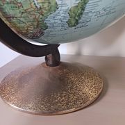 Globe terrestre, années 60/70 .