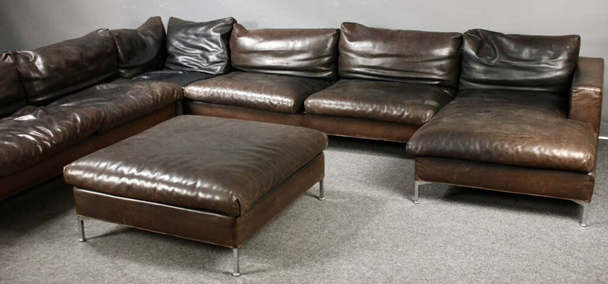 GIGANTIC MODULAR LEATHER SOFA FOR 12 PEOPLE.