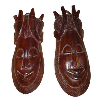 Set of 2 african masks