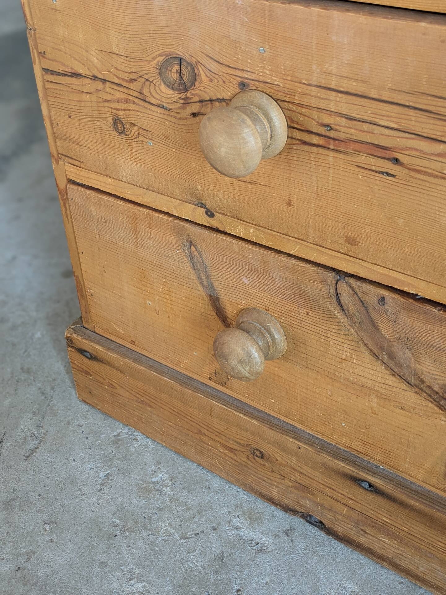 English pine chest of drawers
