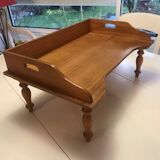 Une table d'appoint