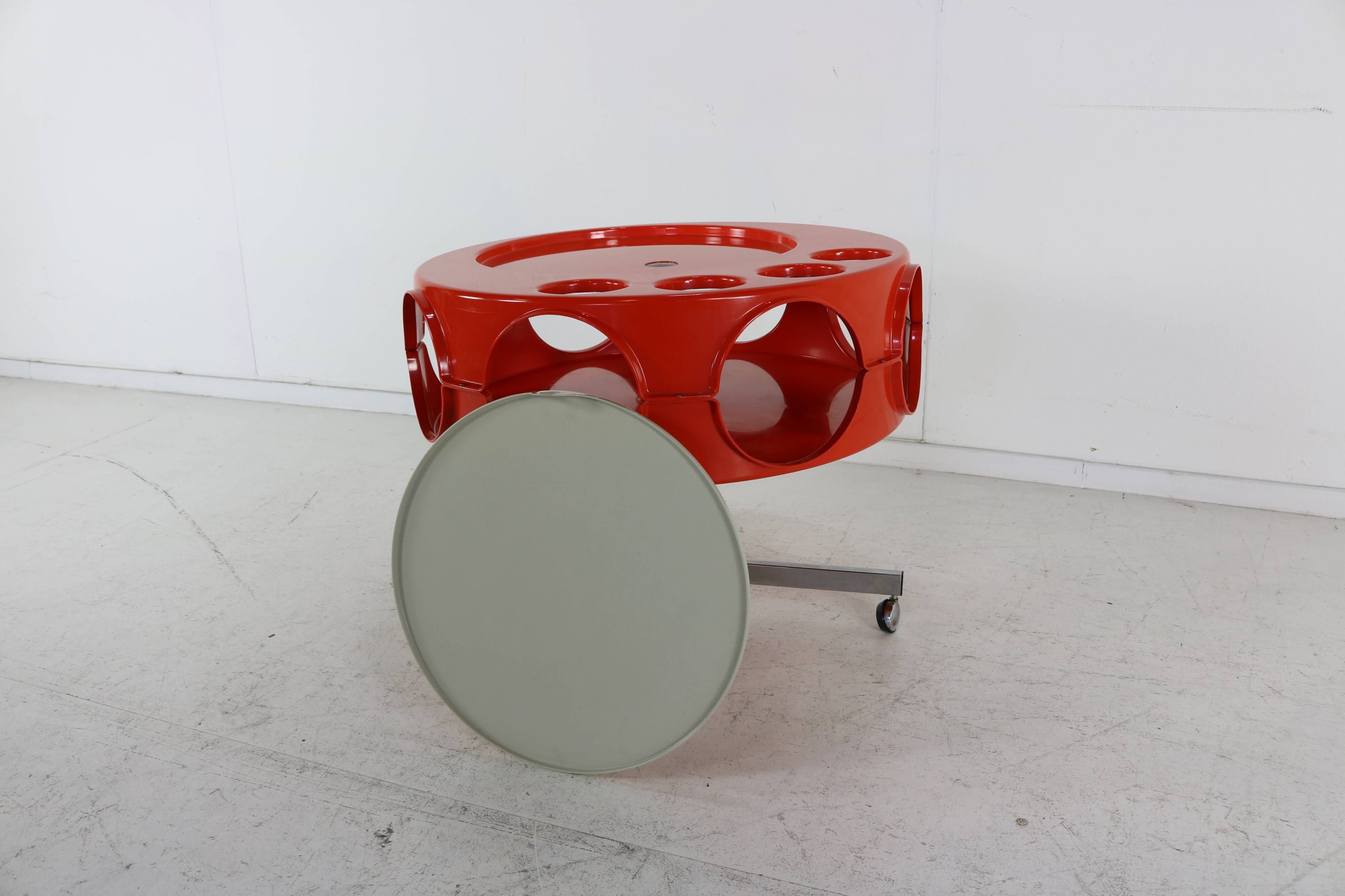 Space age 70s orange syntheric bar on casters