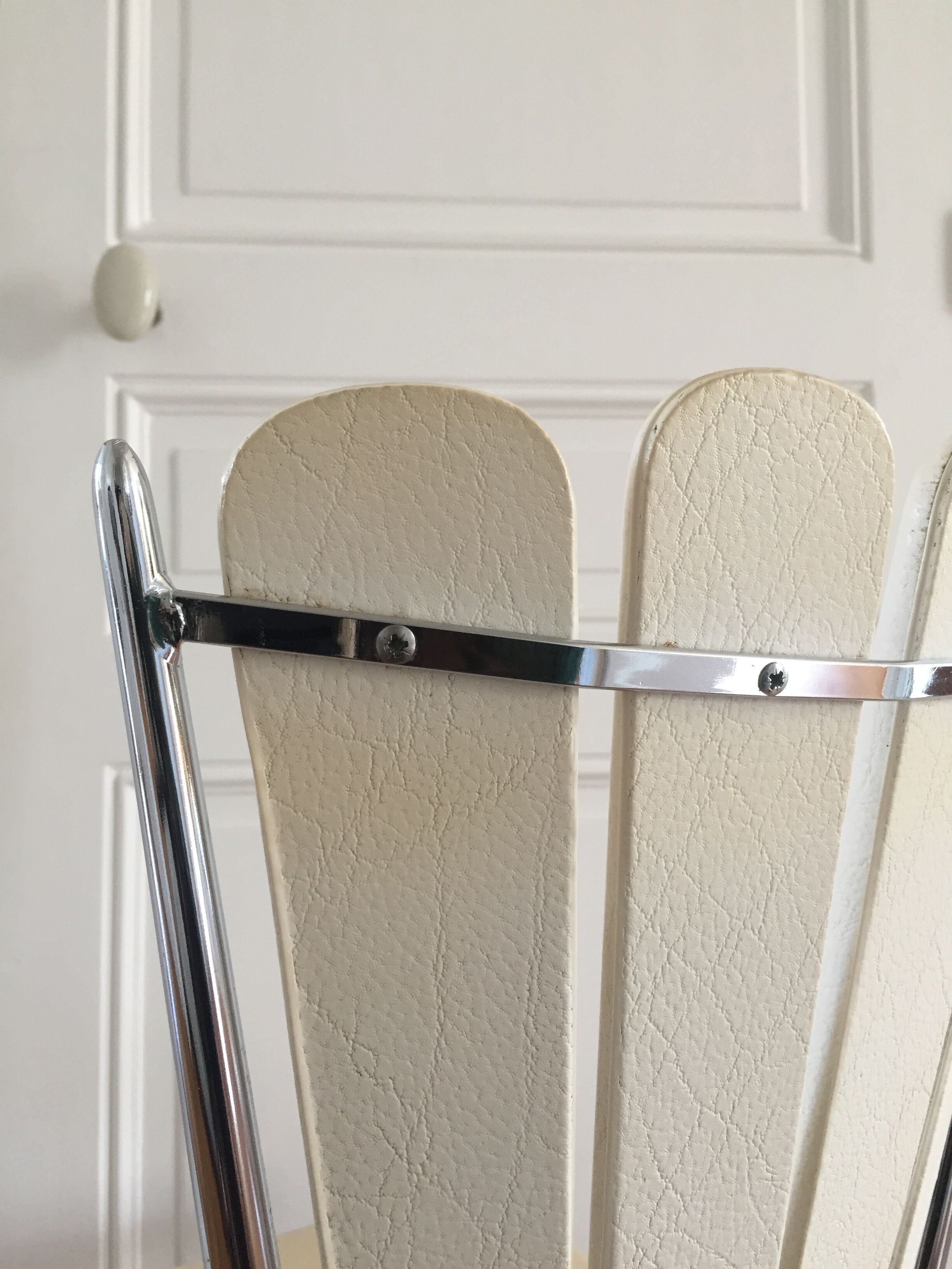 Pair of chairs folder petals