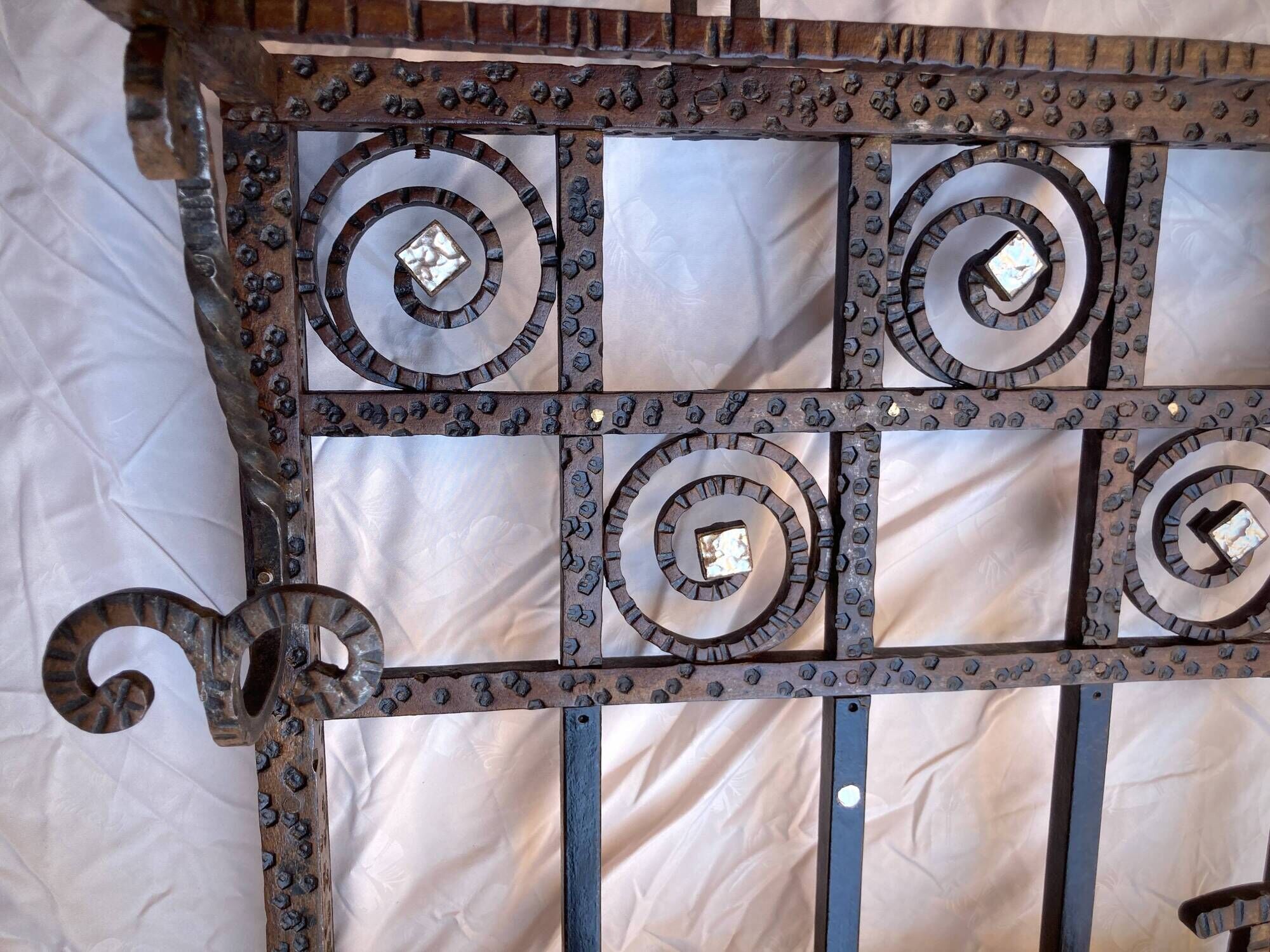 Colonial-inspired Art Nouveau wardrobe – Bevelled mirror 1939