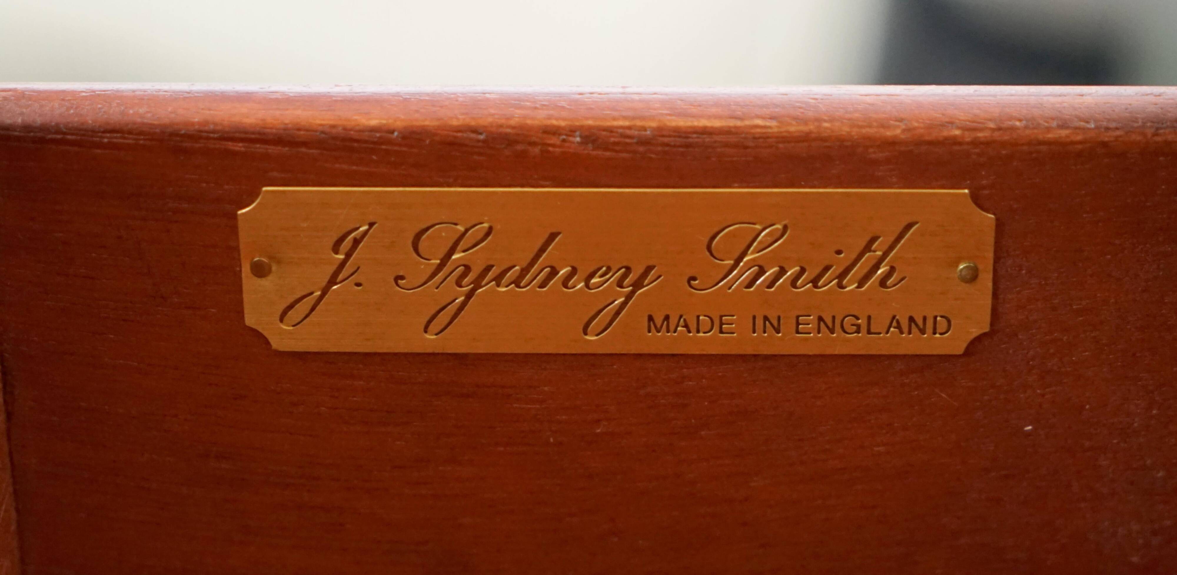 Bibliothèque ouverte naine vintage en bois dur avec deux tiroirs