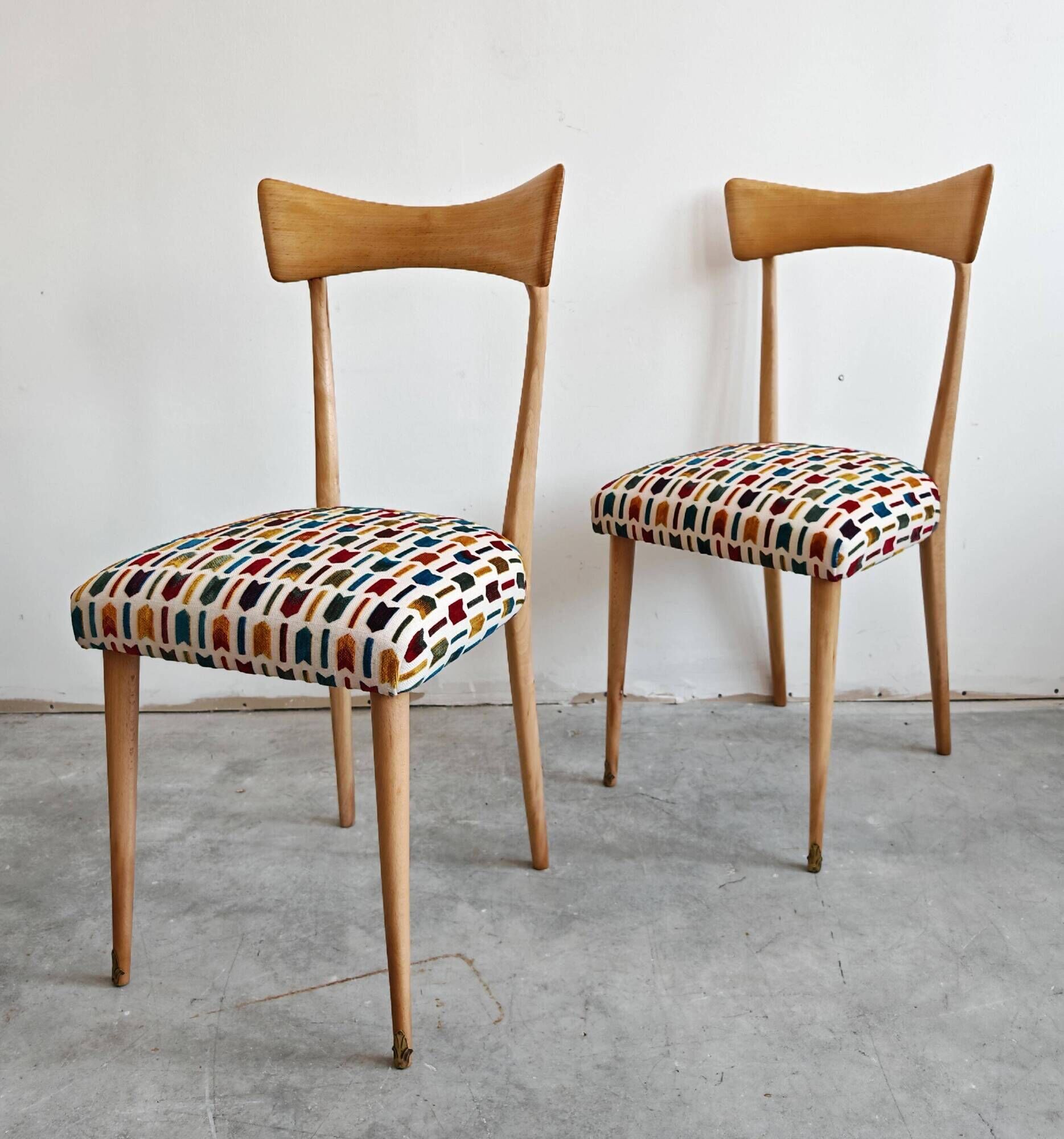 Set of 4 Mid-Century Modern Bowtie dining chairs by Ico Parisi