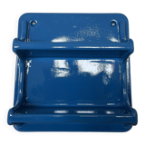 Plastic wall shelf by Jean-Paul Emonds alt
