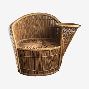 Rattan armchair with tablet