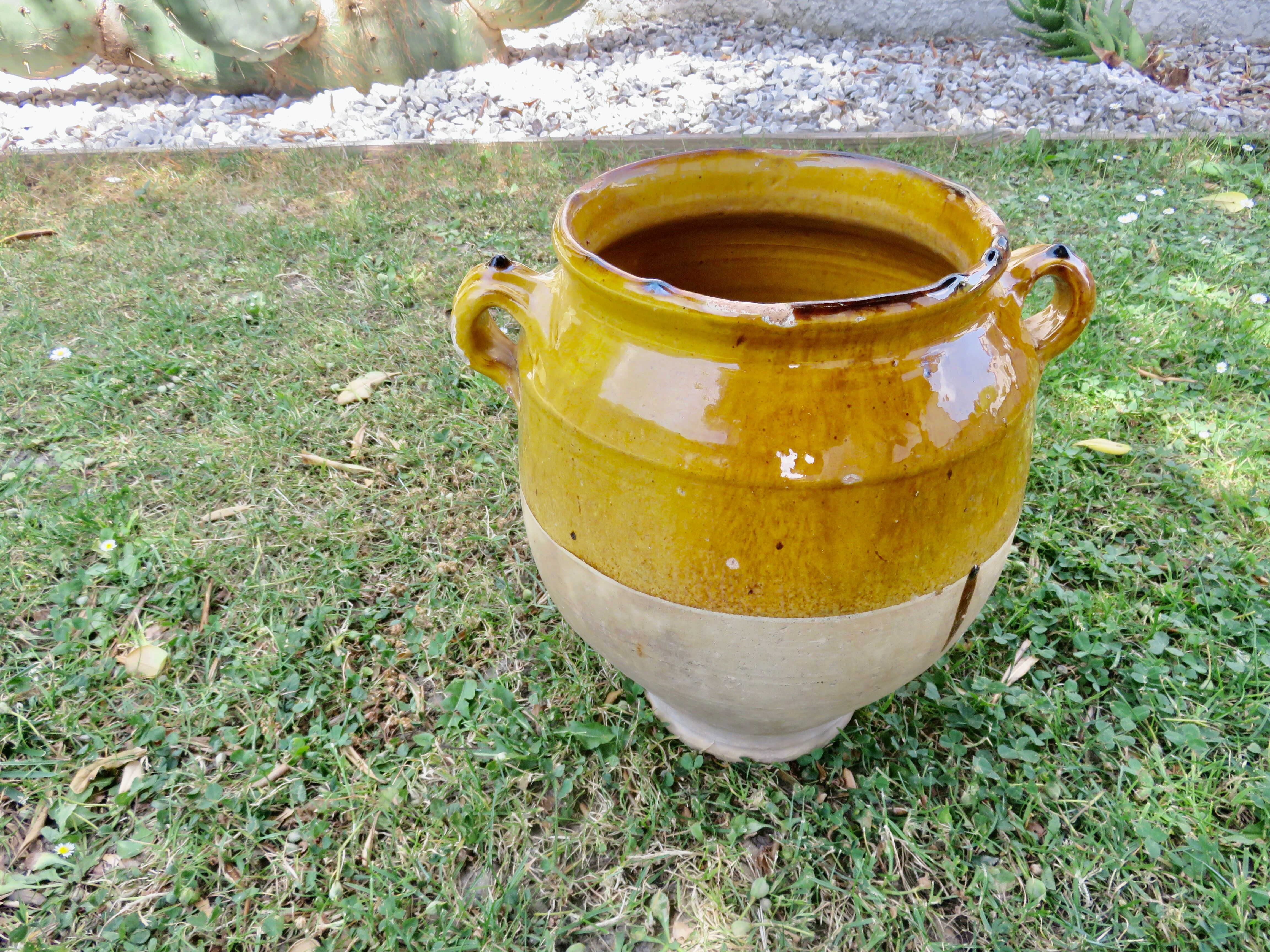 Vase, pot, jarre à huile en terre cuite vernissée jaune, fin 19ème