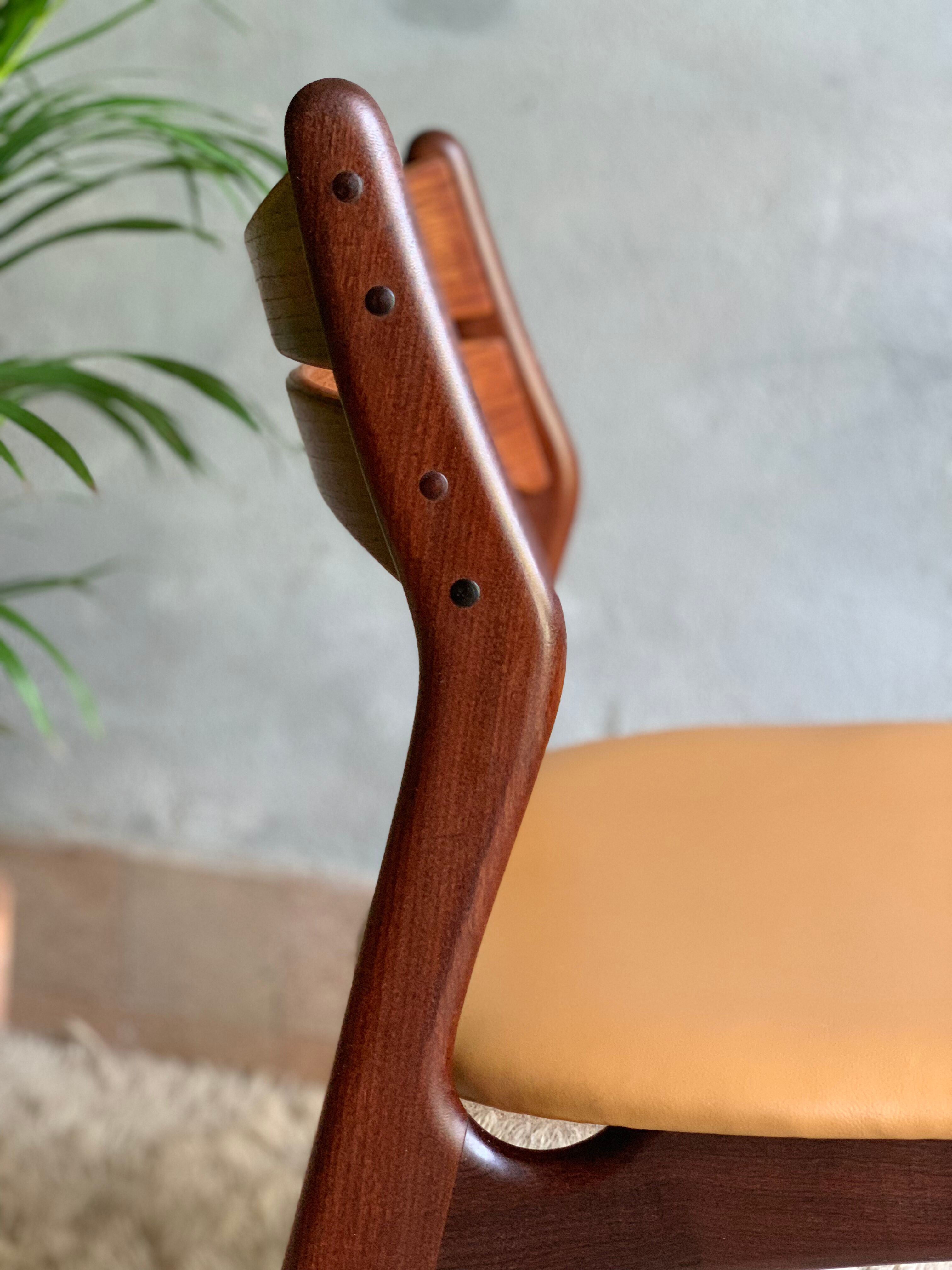 Scandinavian chair Erik Buch in teak and leather