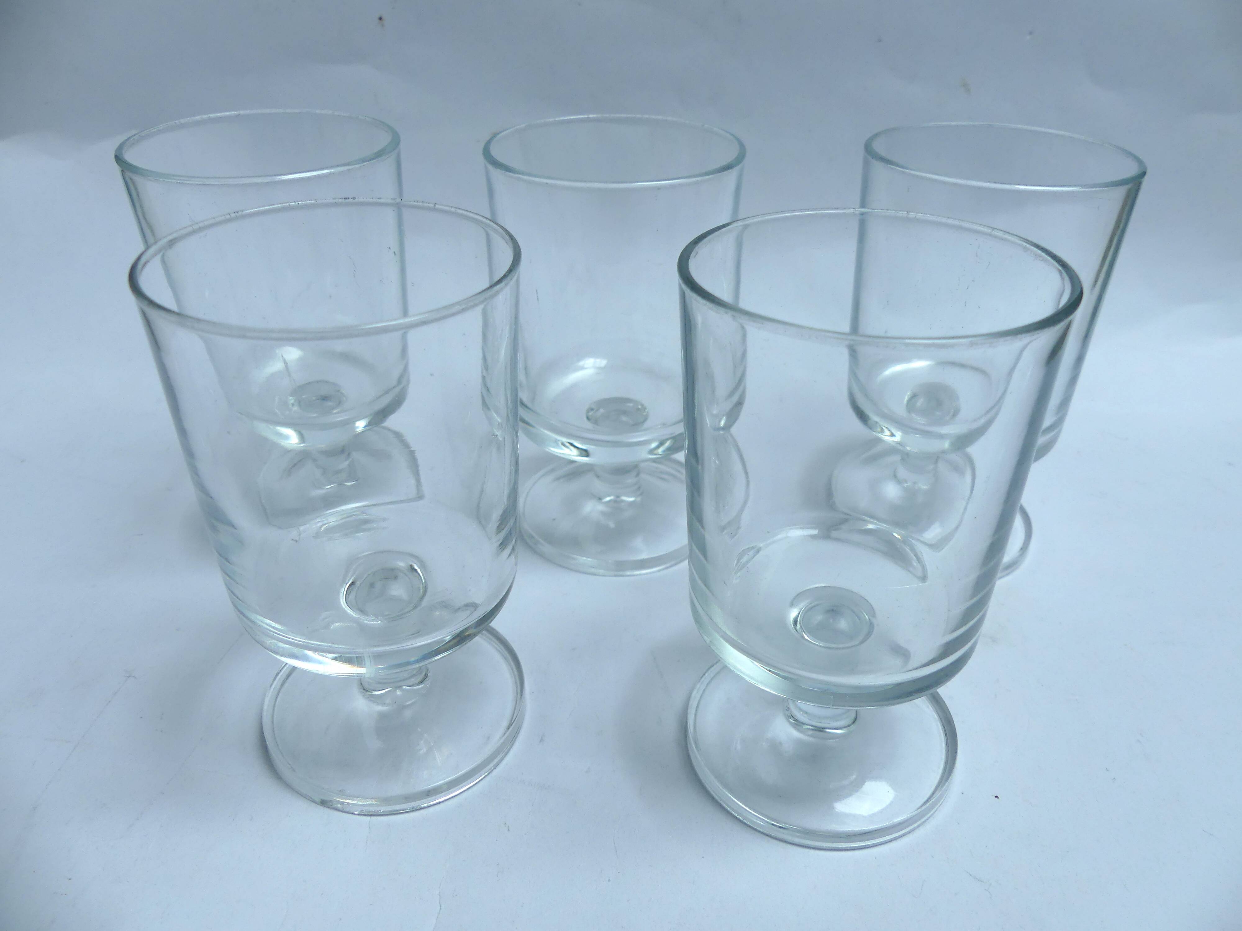 Luminarc Sweden red wine glasses