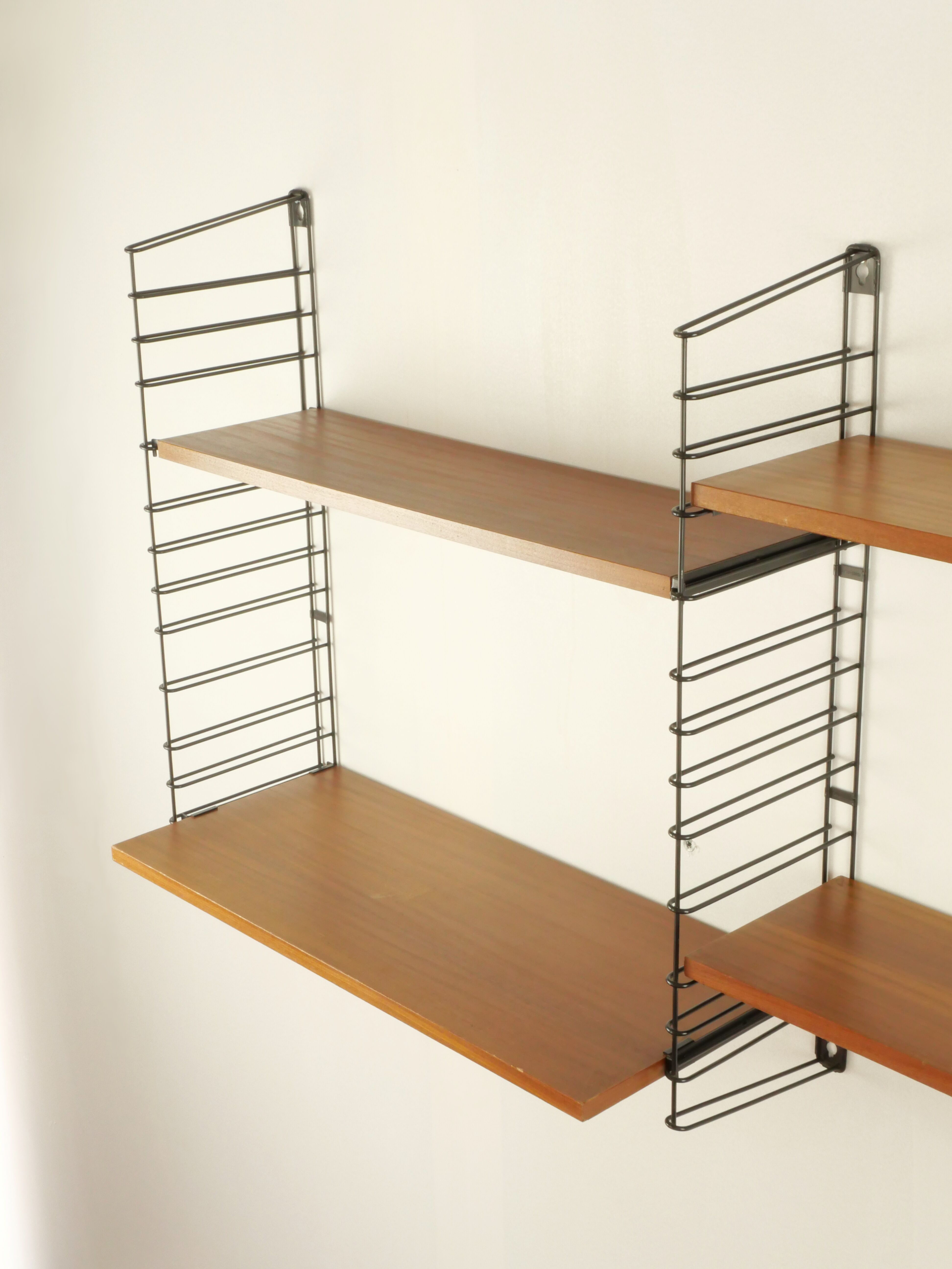Double shelf tomado wood