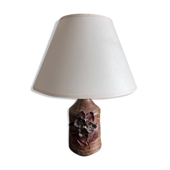 Lampe en grés à décorde rose années 70