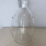 Carafe en verre gravé