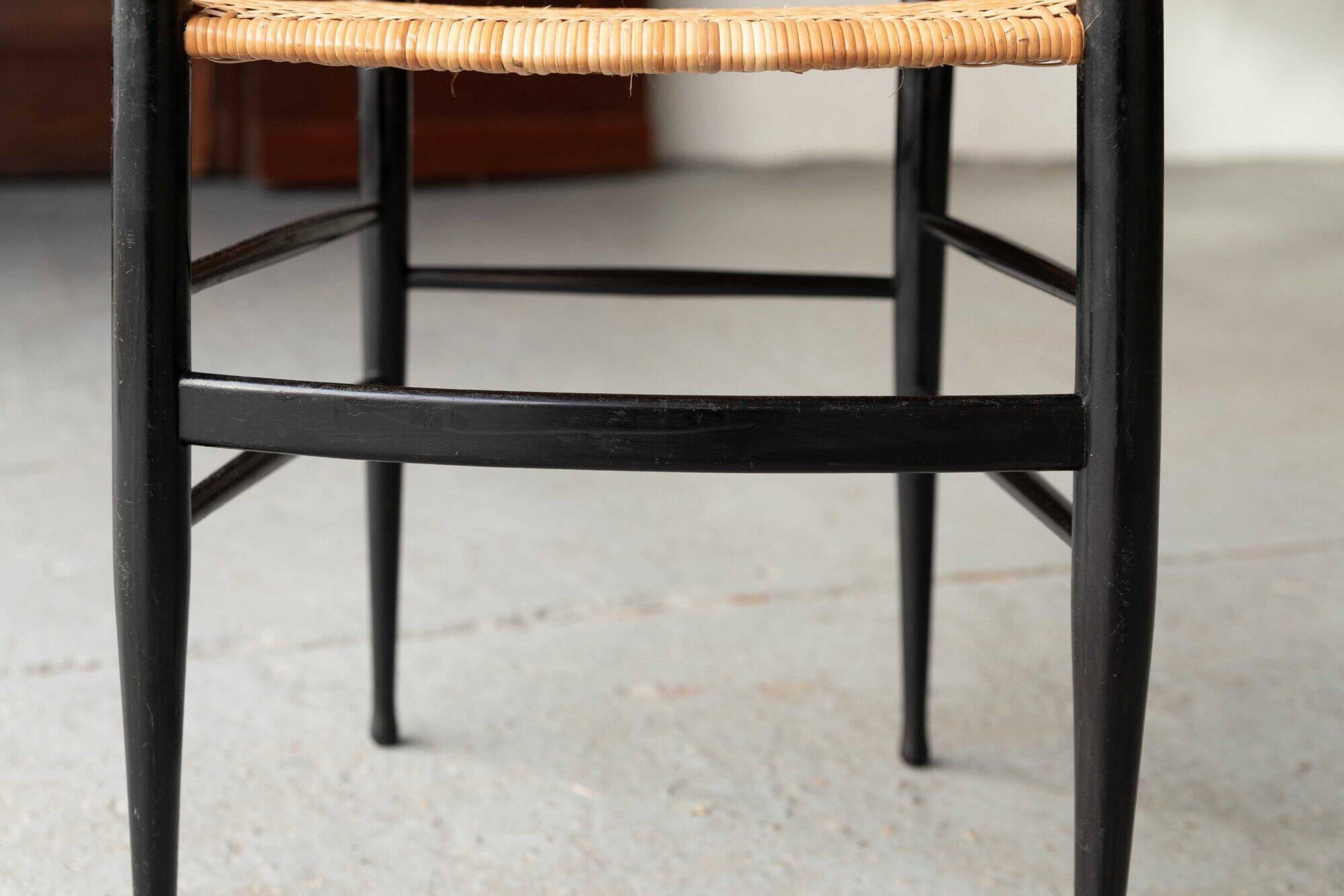 Set of 8 dining chairs ‘Baletta’ by Enrico Delmonte